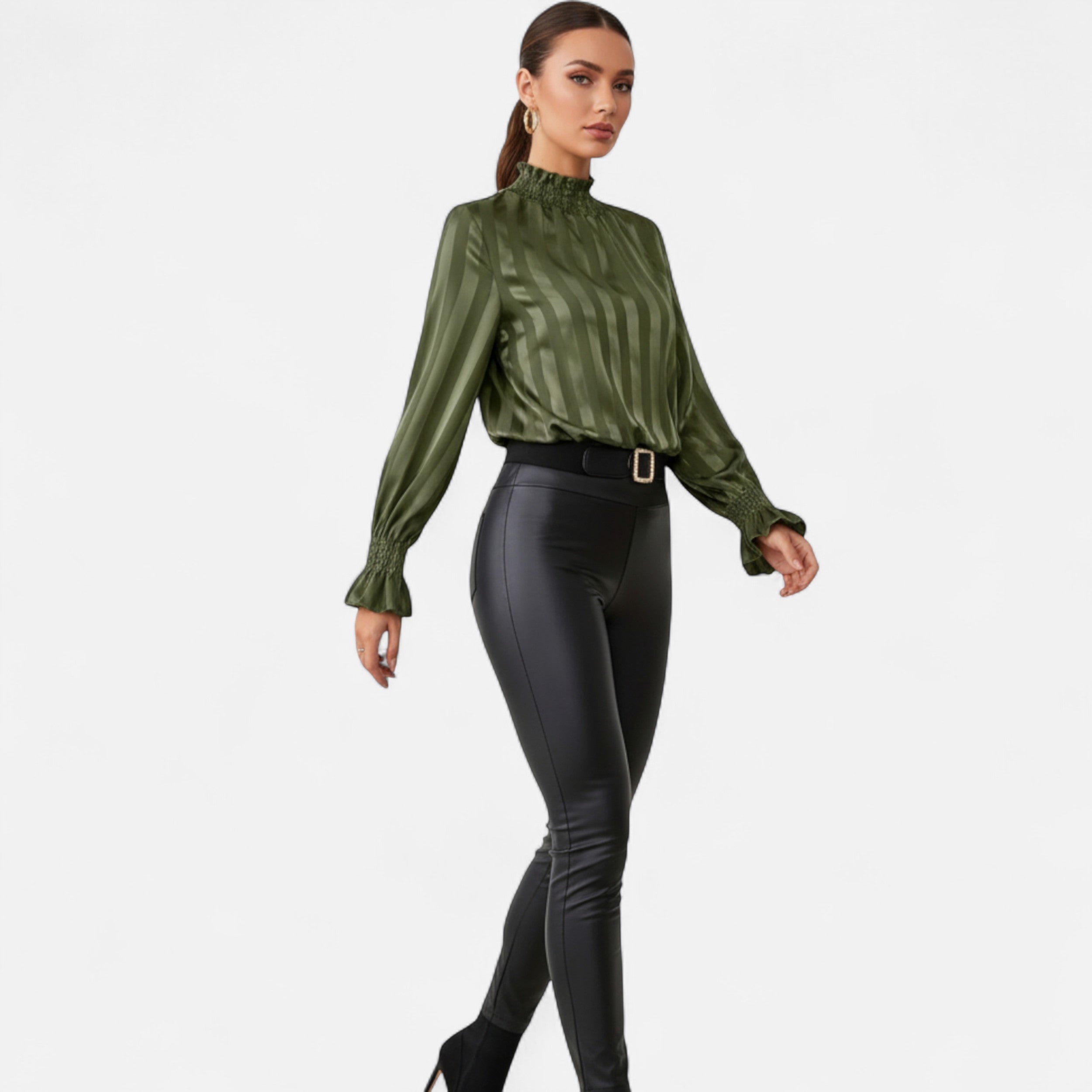 Lazaro Mode | Blusa Satinada de Mujer con Cuello Redondo – Elegancia Minimalista