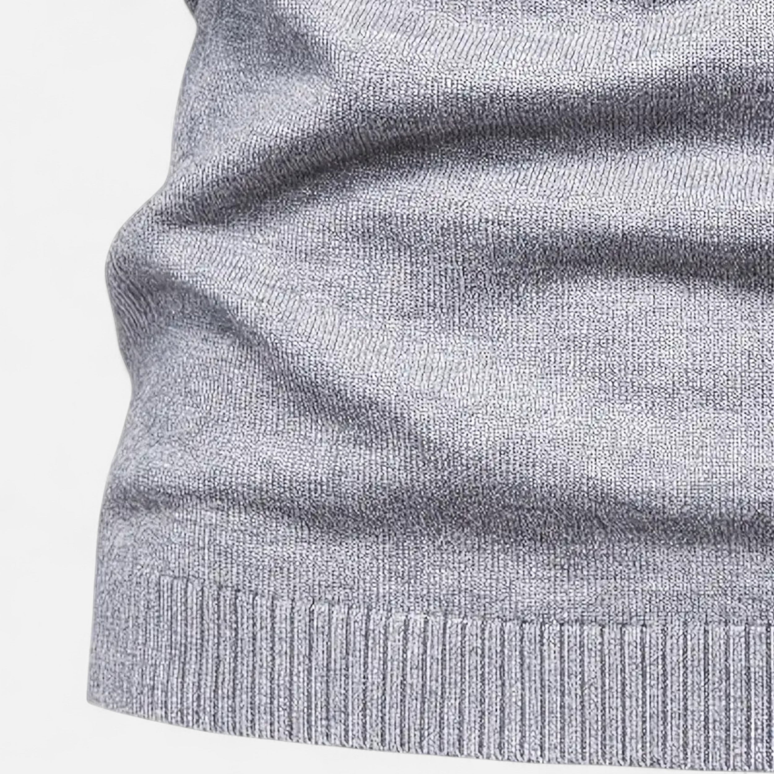 Lazaro Mode | Top de Hombre de Manga Larga con Cuello Alto – Estilo Contemporáneo