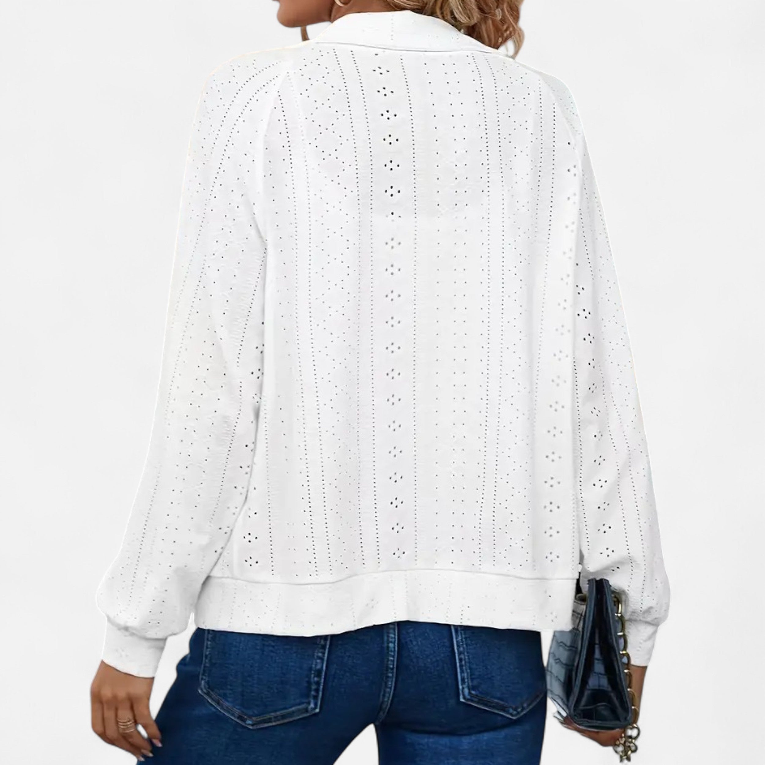 Lazaro Mode | Cárdigan de Mujer con Cremallera y Detalles Calados – Elegancia Contemporánea