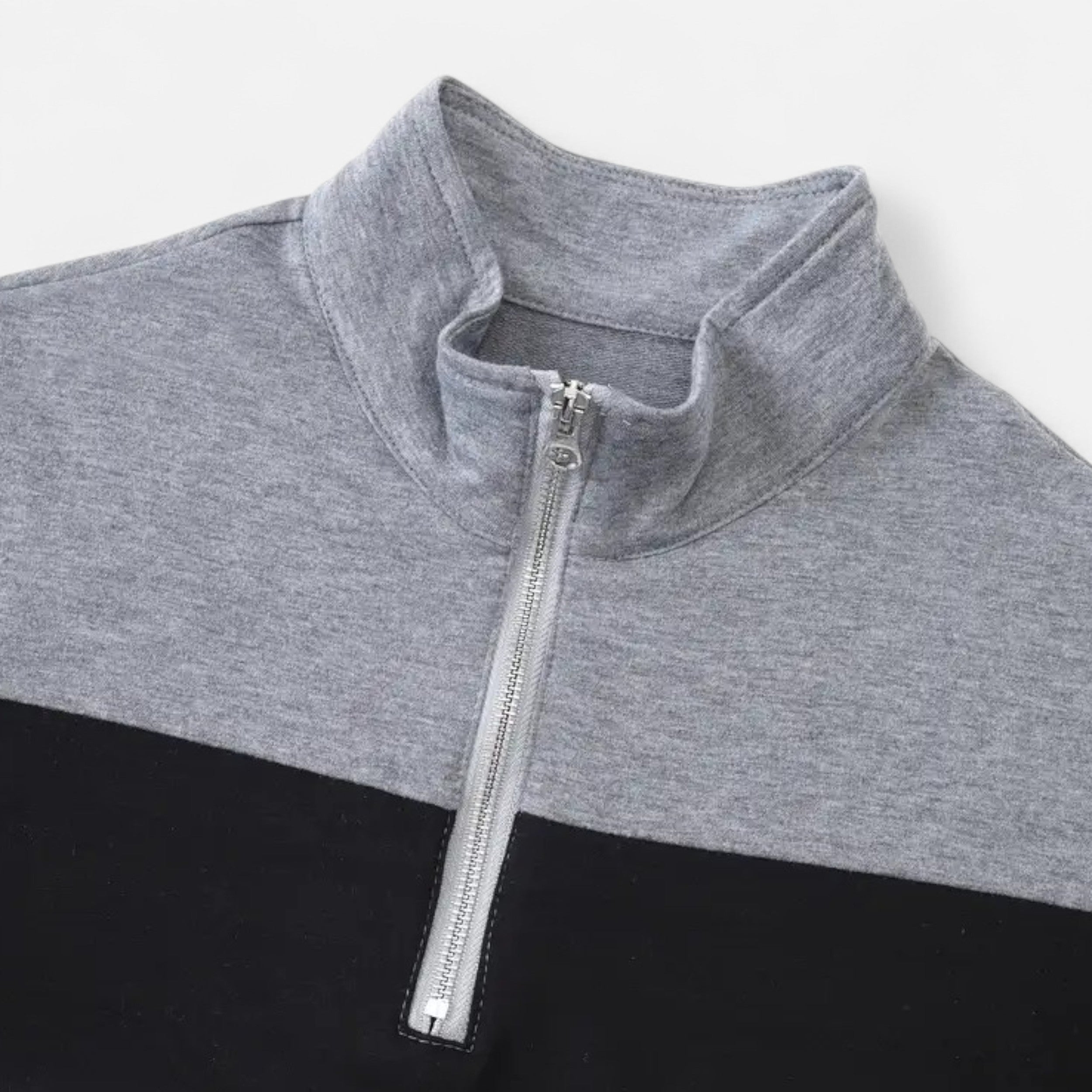 Lazaro Mode | Camiseta de Hombre con Cremallera Media y Manga Larga – Elegancia Cotidiana Refinada