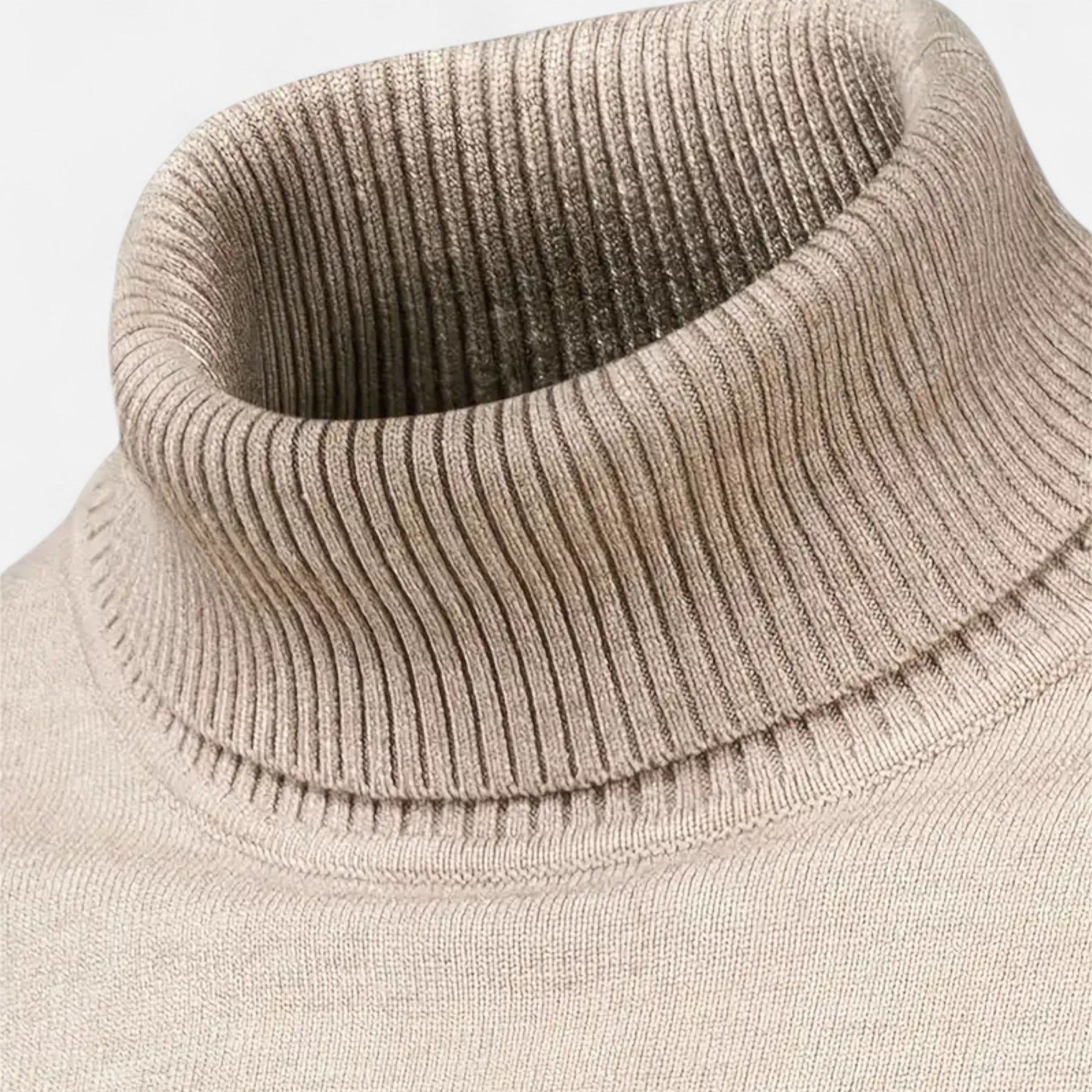 Lazaro Mode | Top de Hombre de Manga Larga con Cuello Alto – Estilo Contemporáneo